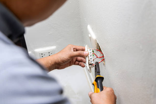 Best Electric Panel Repair  in Moses Lake, WA